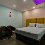 Hotel O Samrat