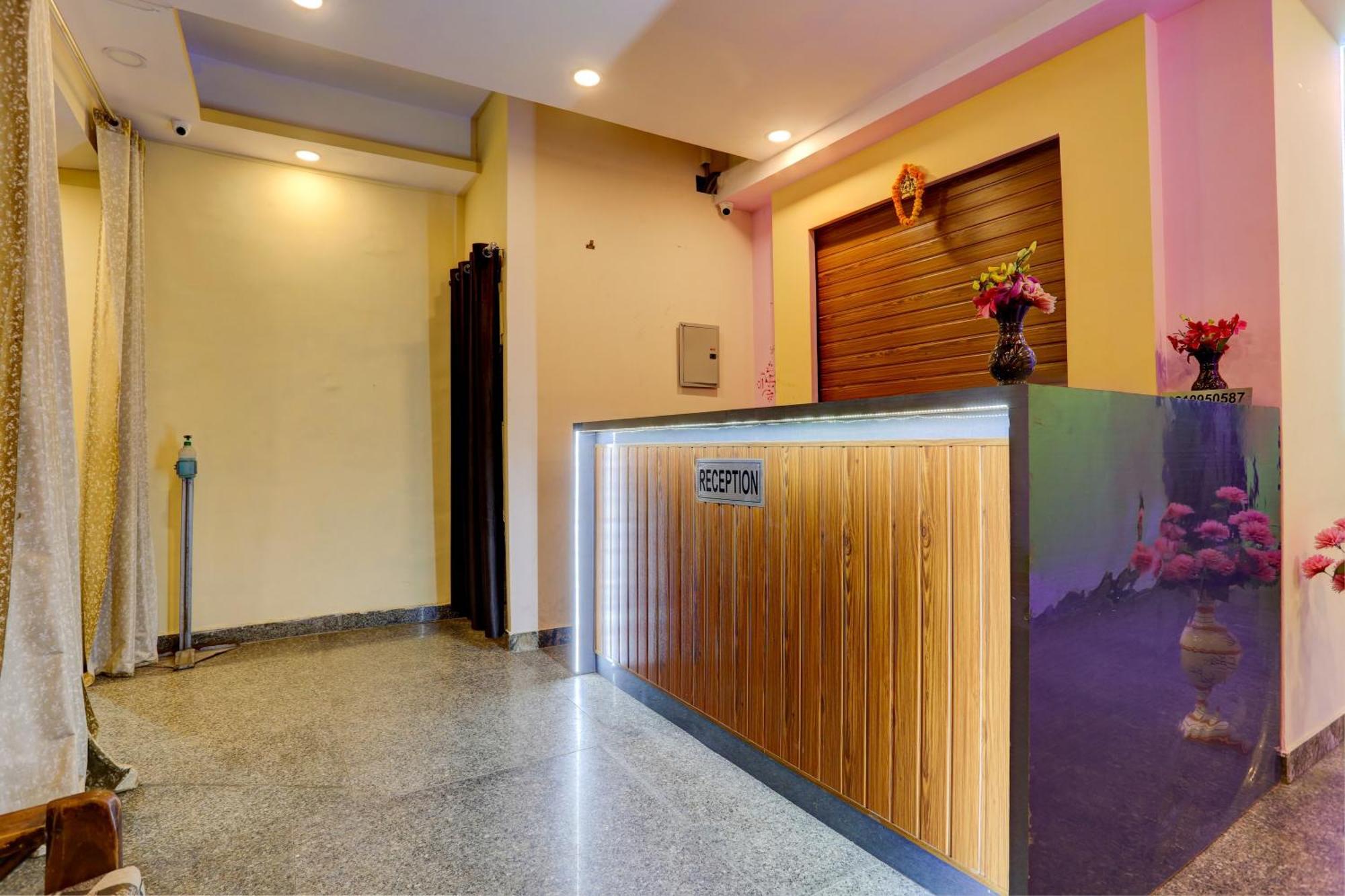 Hotel O Samrat New Delhi